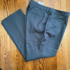 Oobe Gray Flat Front Straight Leg Dress Pant Size 16/31, NWOT